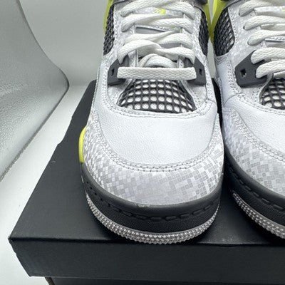 Air Jordan 4 Grade School “ Light Lemmon Twist” Women’s Size 2 Brand New!