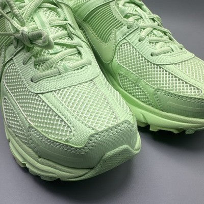 Men’s Size 10-Nike Air Zoom Vomero 5 Vapor Green