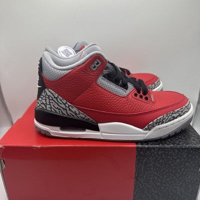 Size 5 - Air Jordan 3 Retro SE Unite - CHI Exclusive
