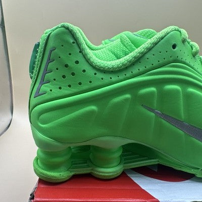 Size 7- Nike Shox R4 Green Strike W Brand New !