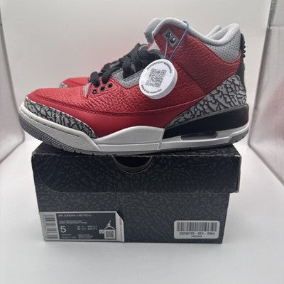Size 5 - Air Jordan 3 Retro SE Unite - CHI Exclusive