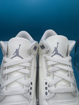 Jordan 3 Women’s “ sail Metallic Silver “ Size 7 Brand New !