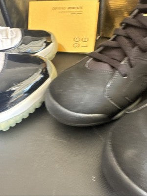 Size 10 - Air Jordan 6/11 Retro LE DMP Defining Moments Pack