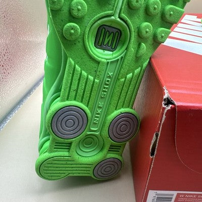 Size 7- Nike Shox R4 Green Strike W Brand New !
