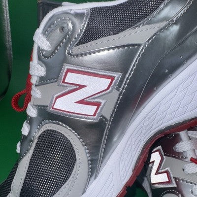 NEW BALANCE 2002R “ TINSEL” Men’s Size 9 Brand New Great Christmas Shoe!!