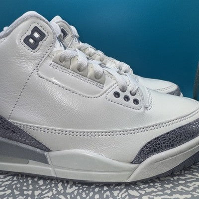 Jordan 3 Women’s “ sail Metallic Silver “ Size 10 Brand New !