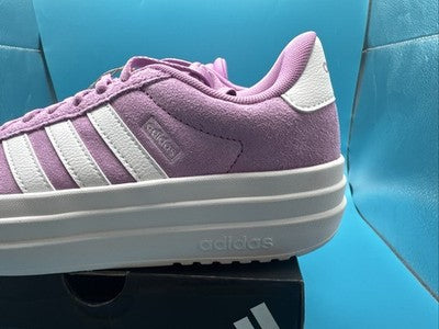 Women’s Size  8-Adidas  bold platform sneaker Brand New Retails For $110