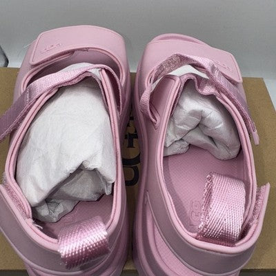 UGG PINK LEATHER sandals SIZE 4 BRAND NEW !