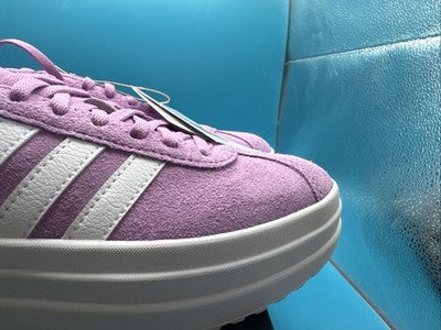 Women’s Size 6- Adidas  bold platform sneaker Brand New Retails For $110