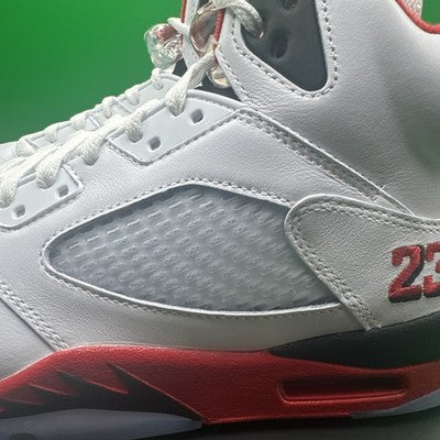 Size 11- Air Jordan 5 Retro 2025 Fire Red Brand New !