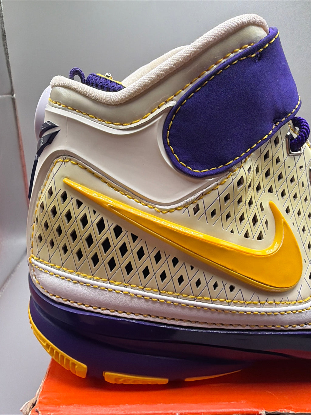 ZOOM KOBE 2 BLACK MAMBA 2008 MVP MENS SIZE 9 BRAND NEW!