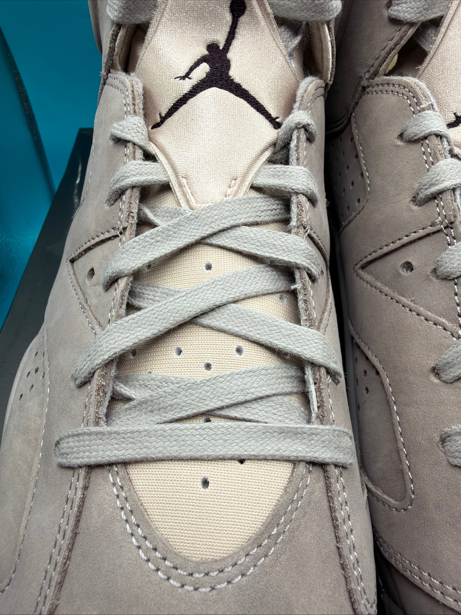 Jordan 6 Retro A Ma Manière "Smokey Mauve" Men's size 11.5 Brand new!