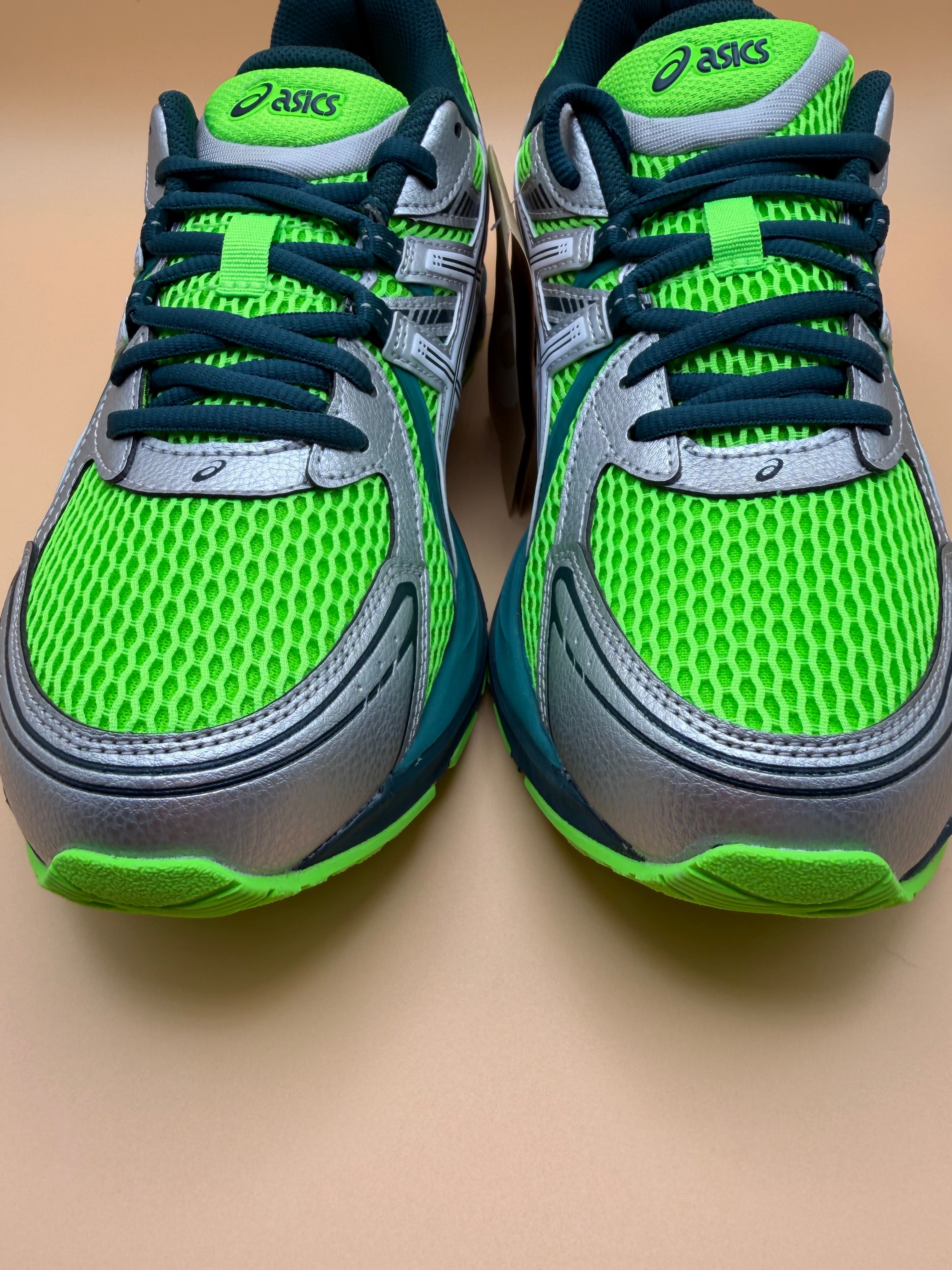 Asics Gel Sekiran green gecko Mens Brand new!!