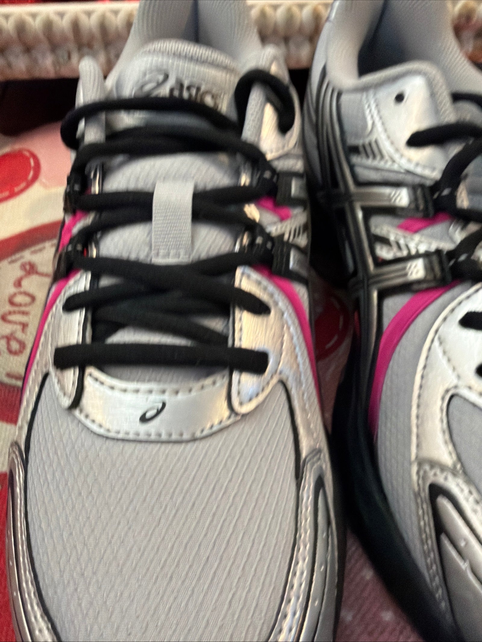 Asics Gel Sekiran Mens shoe Rare color way!