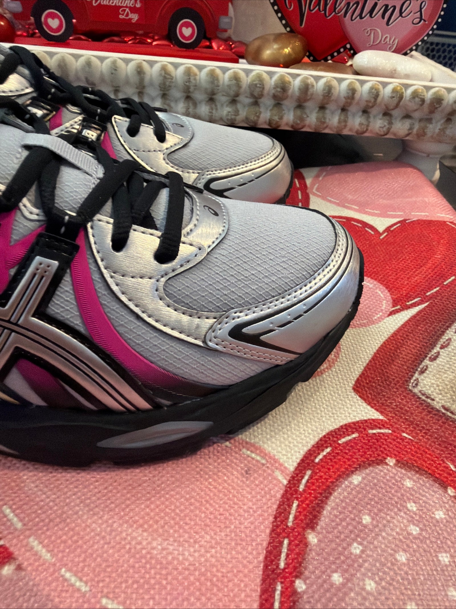 Asics Gel Sekiran Mens shoe Rare color way!