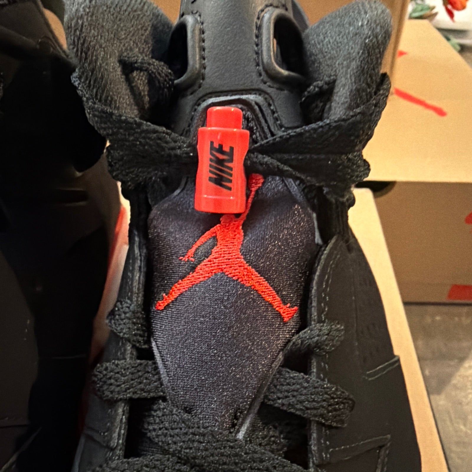 Air Jordan 6 Retro "Reverse Infrared"